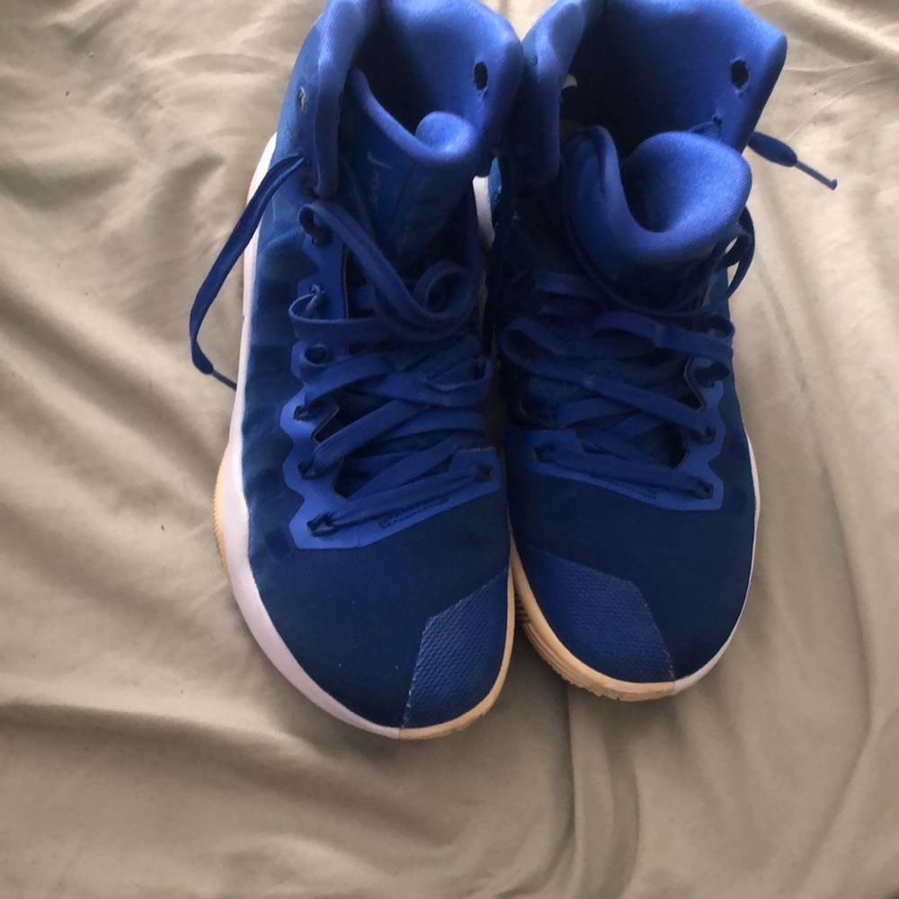 Blue Nike hyper dunk